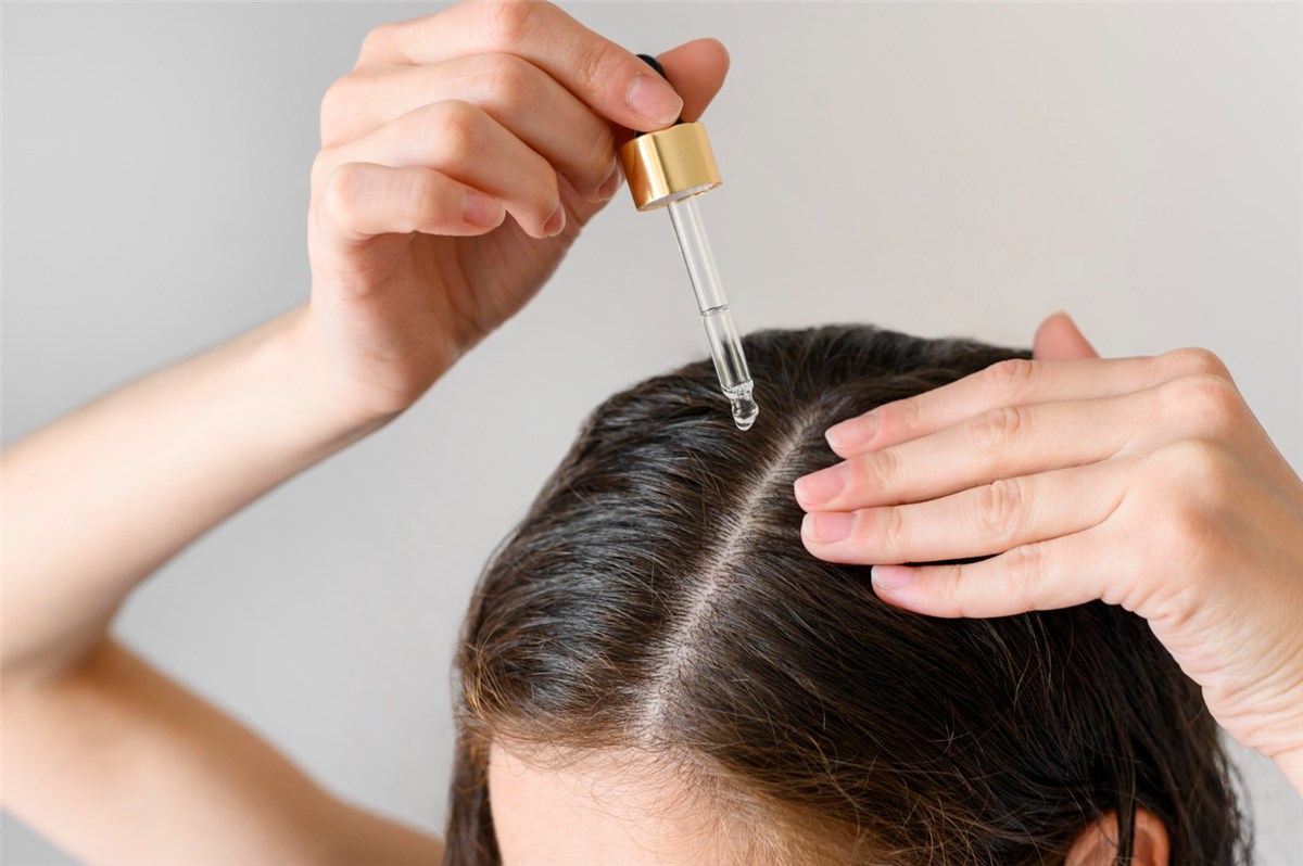 Jak używać wcierki do włosów