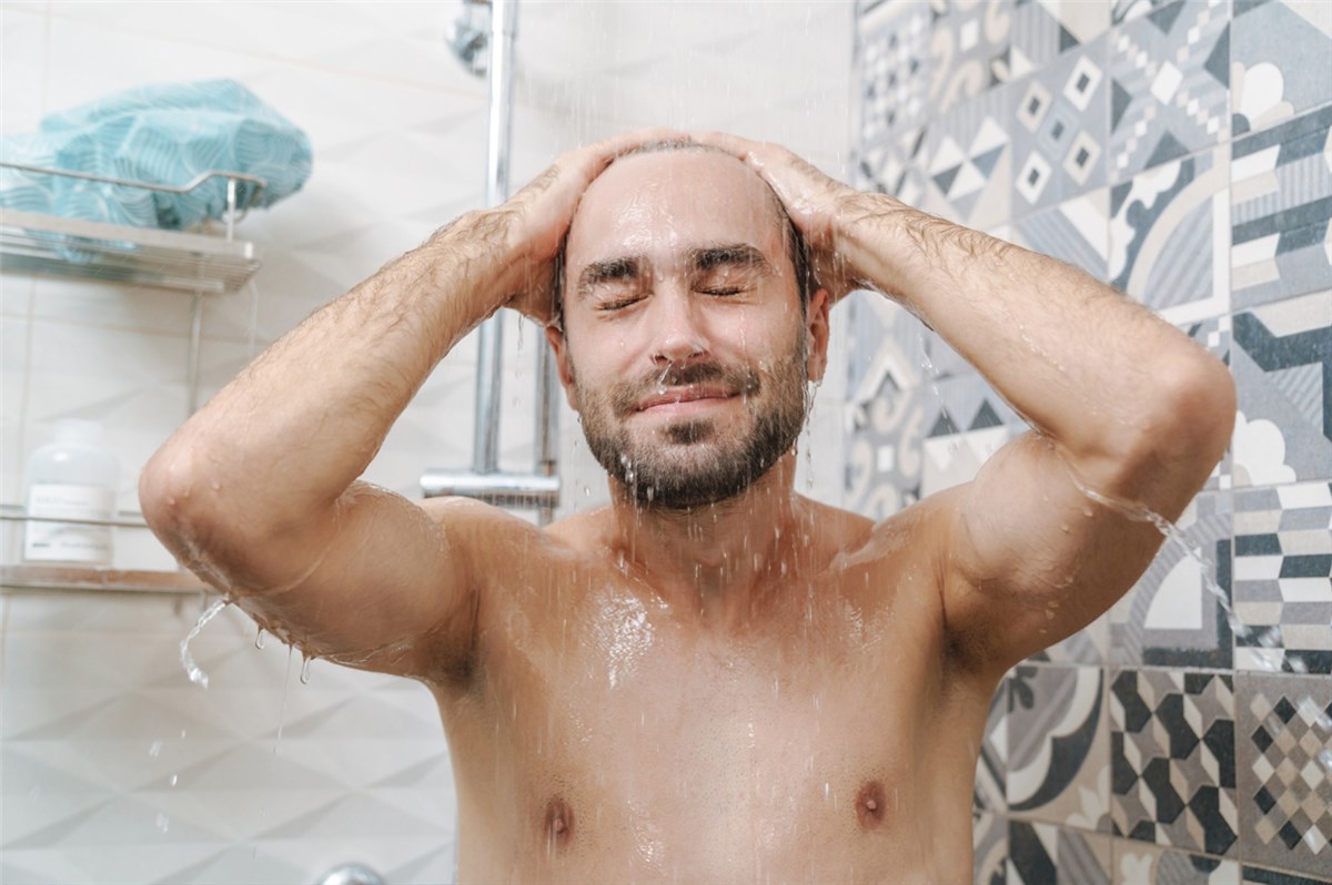Szampon dla mężczyzn – jak dobrać odpowiedni szampon do włosów dla mężczyzny?