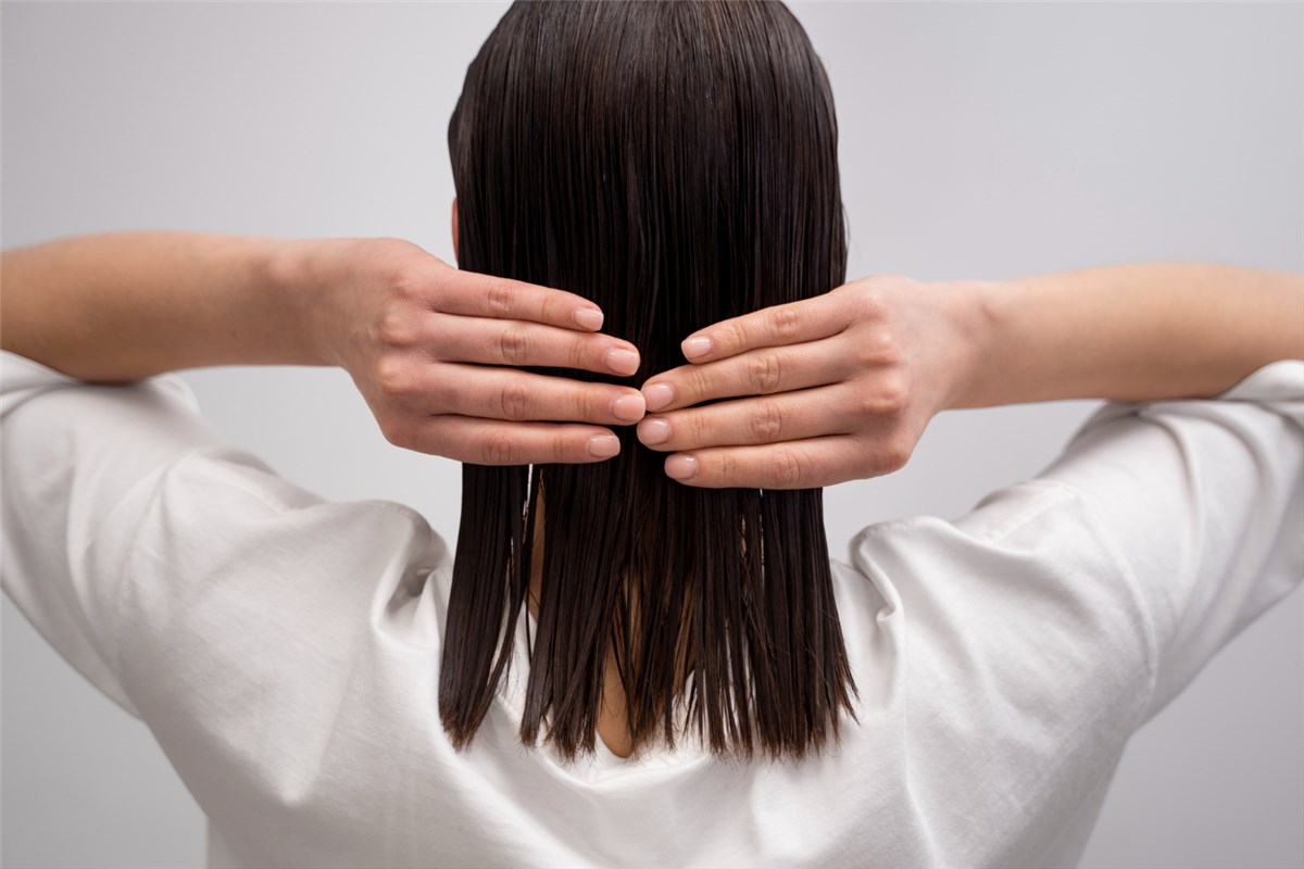 Laminowanie włosów - jak wykonać laminację włosów w domu